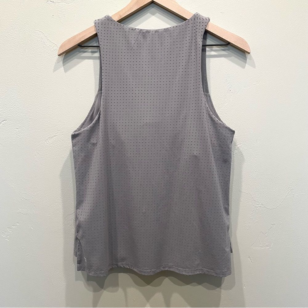 Fabletics Gray Performance Sleeveless Tank Top - Size: XS - Picture 2 of 6